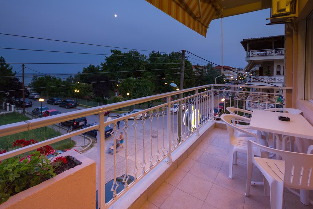 Ikaros Apartments Paralía Екстериор снимка